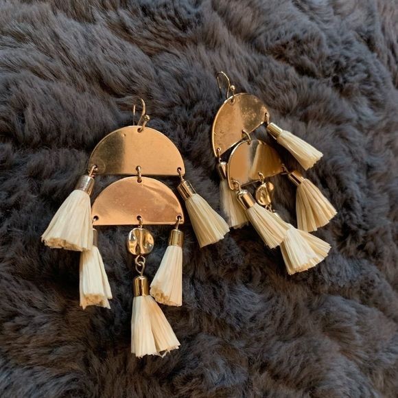 Cream/Gold Colored Statement Earrings - Picture 3 of 3